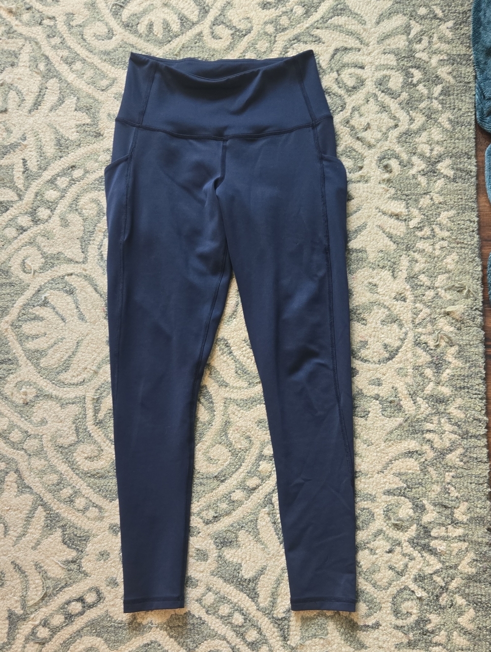 High-Rise Navy Leggings with Side Pockets